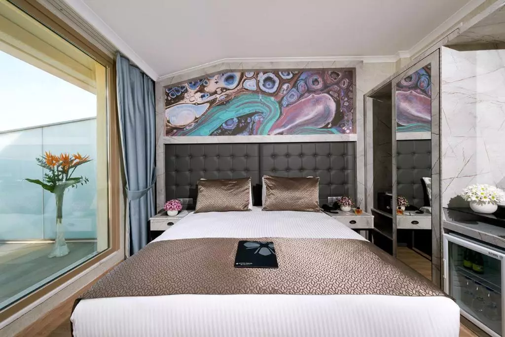 اتاق Four Sides Hotel